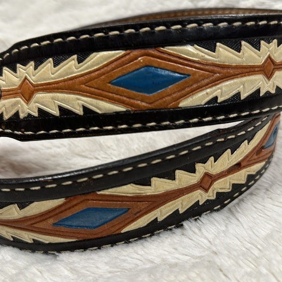 Rosie's Good Time Emporium & Saloon Brass Buckle & JUSTIN Tooled Leather BELT 36 - Picture 2 of 8